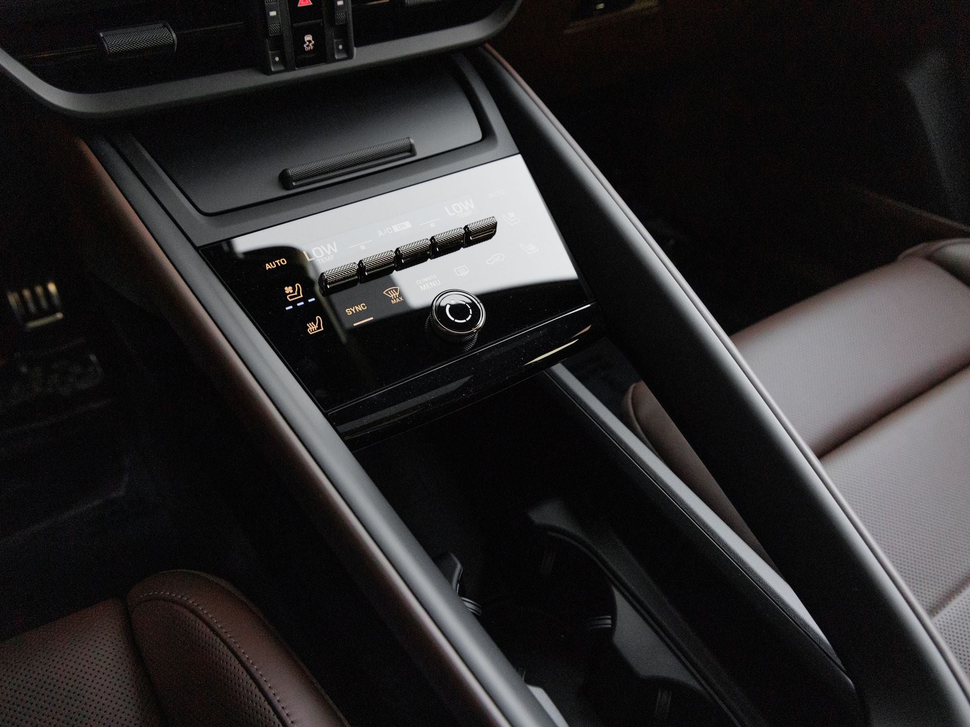 2026 Porsche Macan Macan Turbo Electric