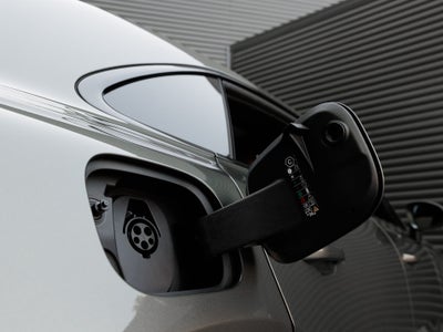 2026 Porsche Macan Macan Turbo Electric