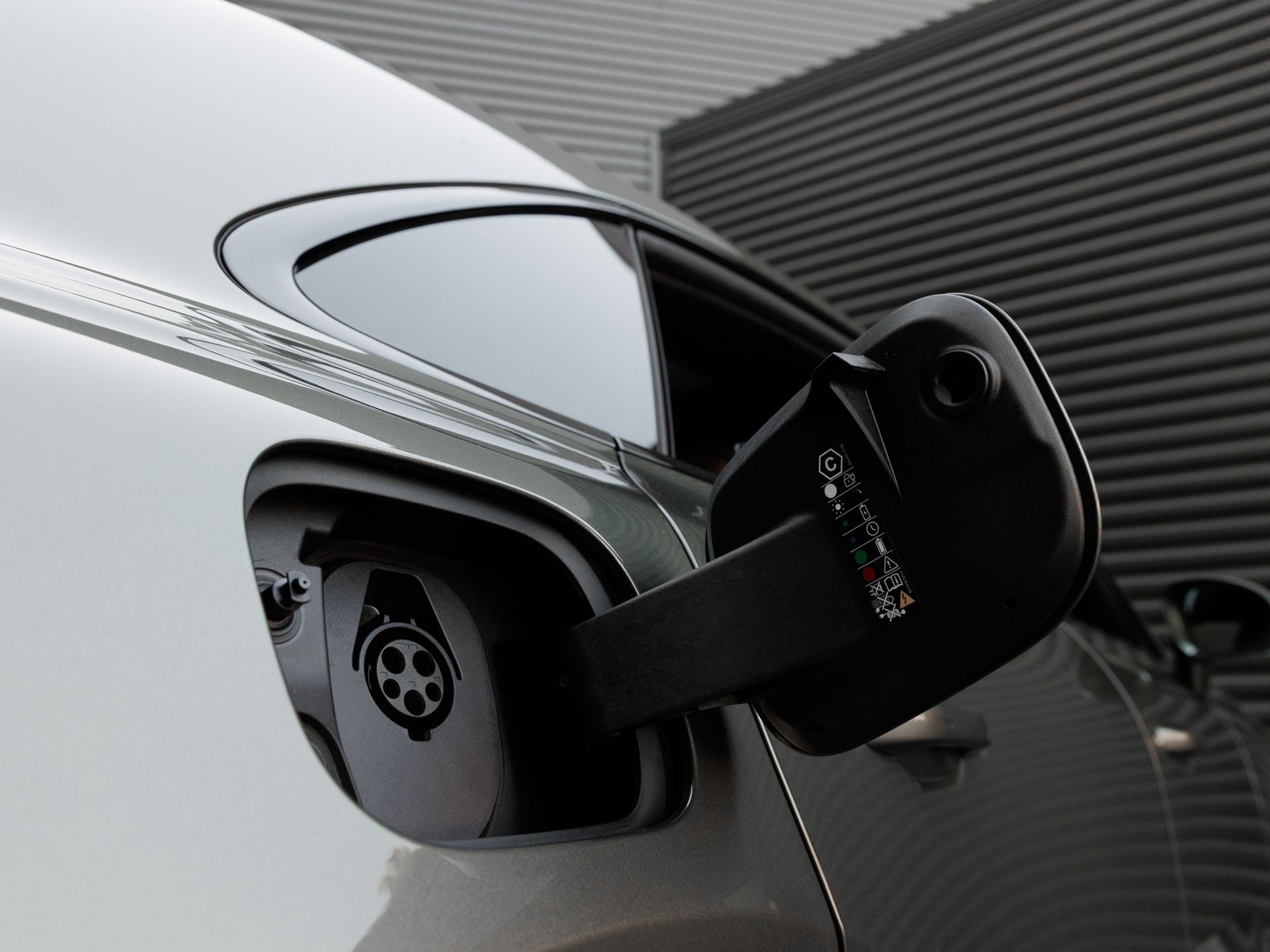 2026 Porsche Macan Macan Turbo Electric