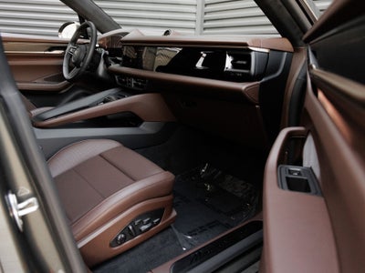 2026 Porsche Macan Macan Turbo Electric