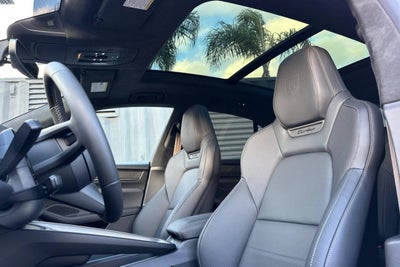 2026 Porsche Macan Macan Turbo Electric