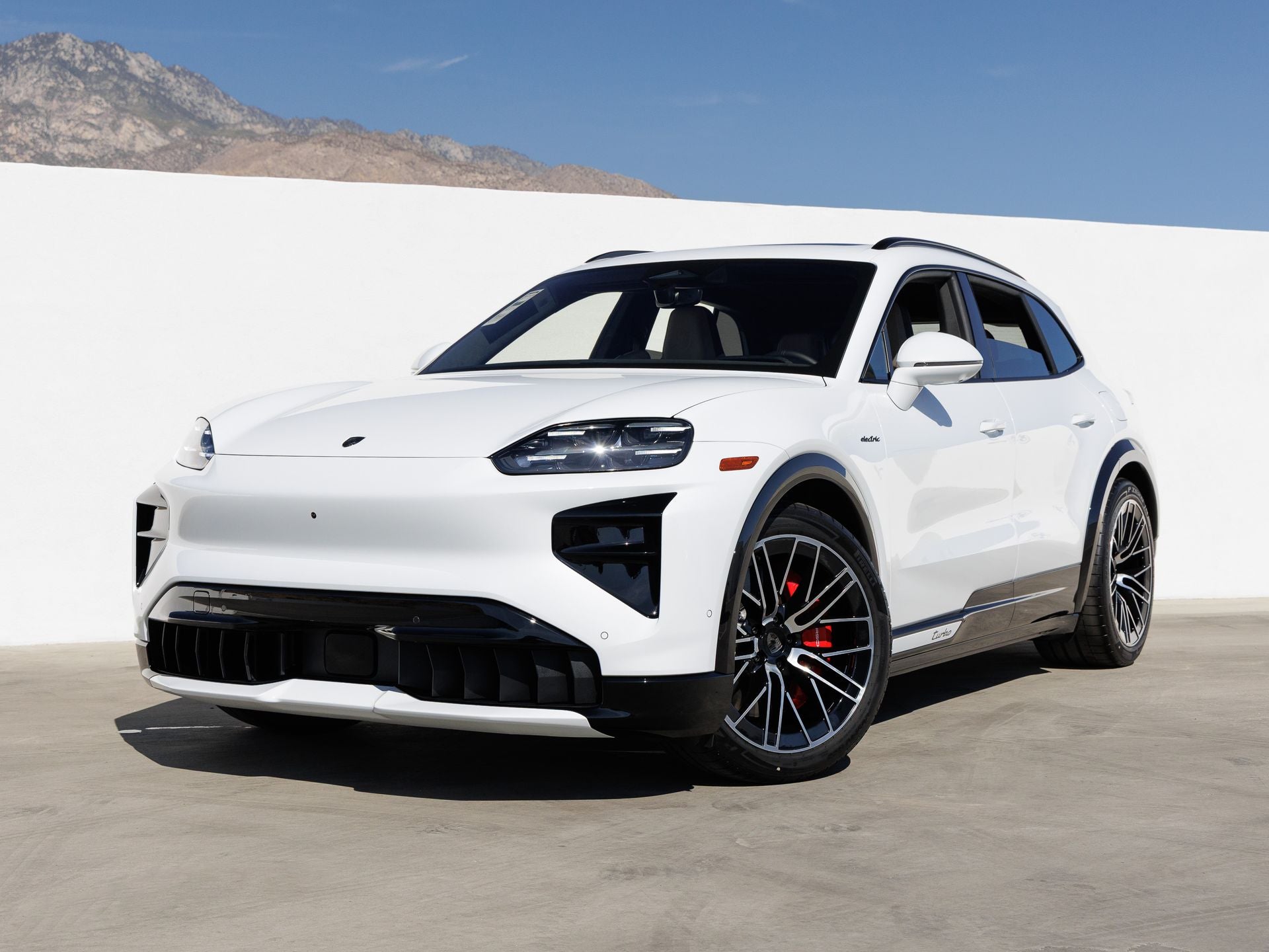 2026 Porsche Cayenne Cayenne Turbo Electric