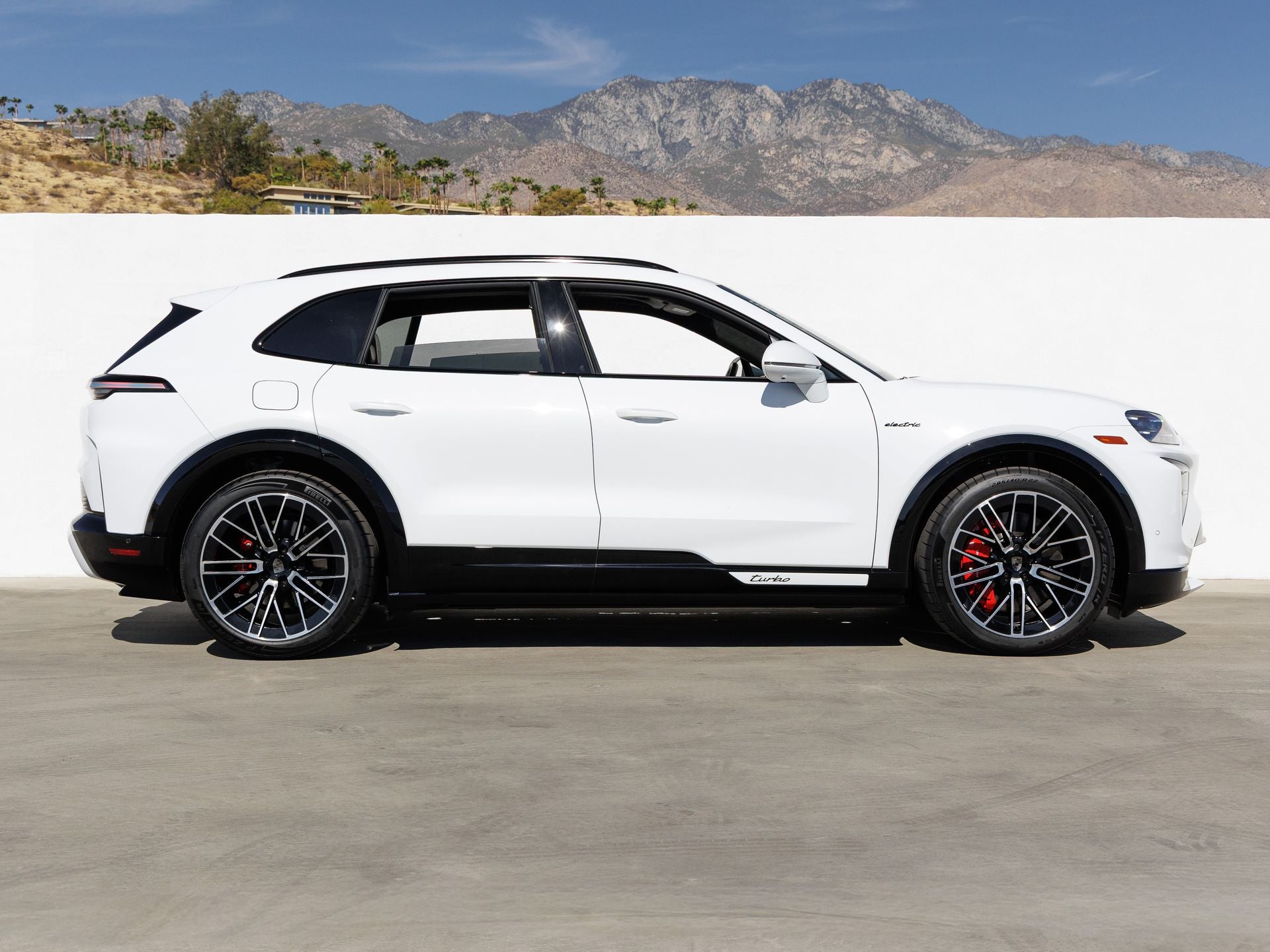 2026 Porsche Cayenne Cayenne Turbo Electric