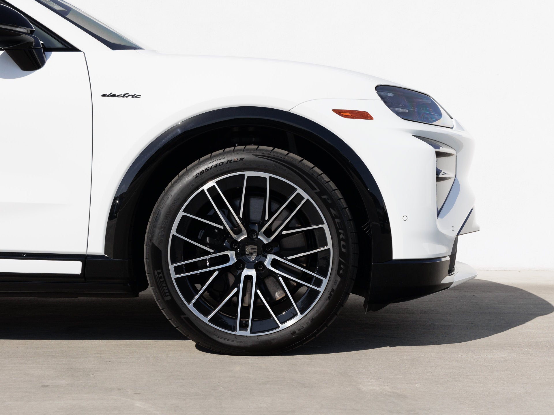 2026 Porsche Cayenne Cayenne Turbo Electric