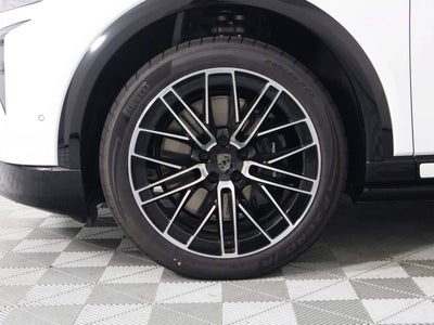 2026 Porsche Cayenne Cayenne Turbo Electric