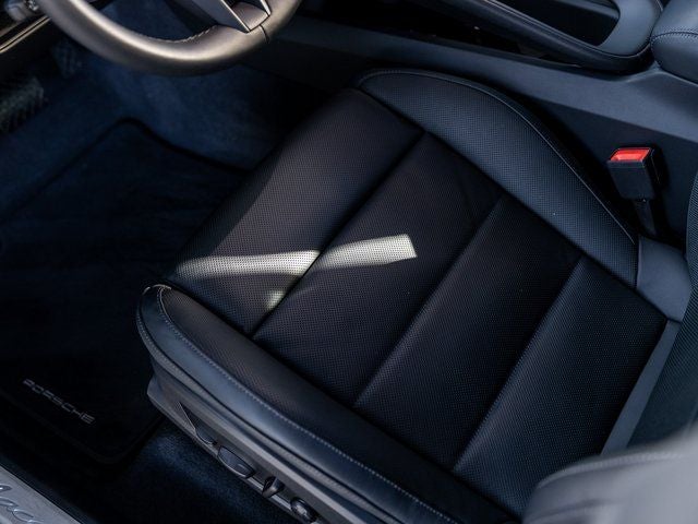 2025 Porsche Macan Electric Base