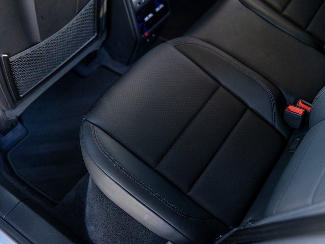 2025 Porsche Macan Electric Base