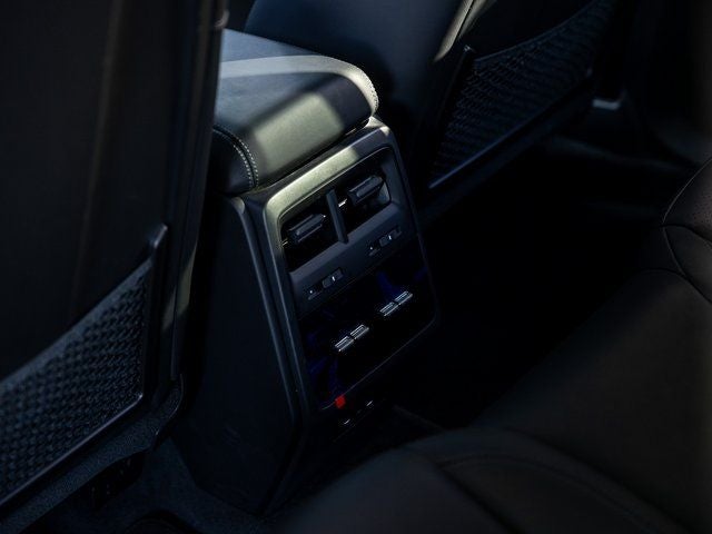 2025 Porsche Macan Electric Base