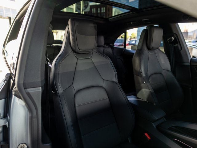2025 Porsche Macan Electric Base