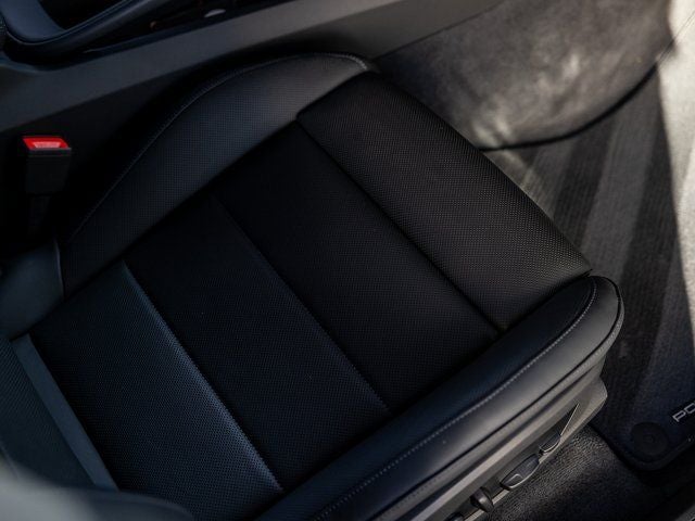 2025 Porsche Macan Electric Base