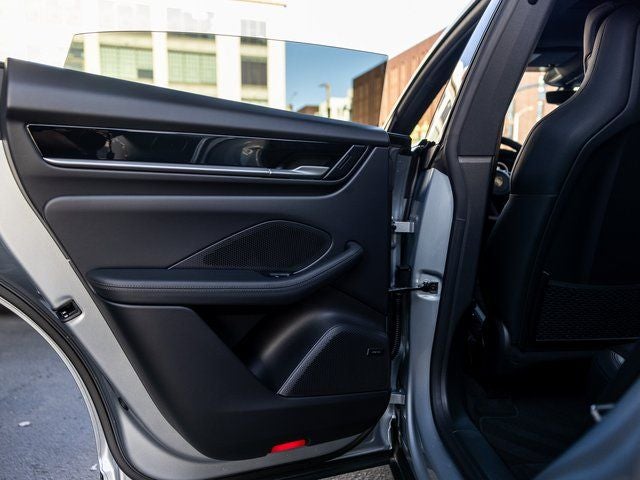2025 Porsche Macan Electric Base