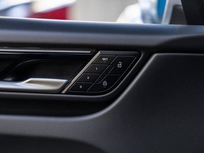 2025 Porsche Macan Electric Base