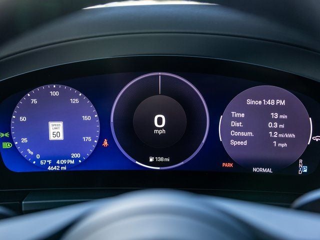 2025 Porsche Macan Electric Base