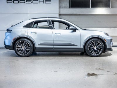 2025 Porsche Macan Electric Base