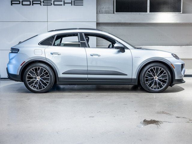 2025 Porsche Macan Electric Base