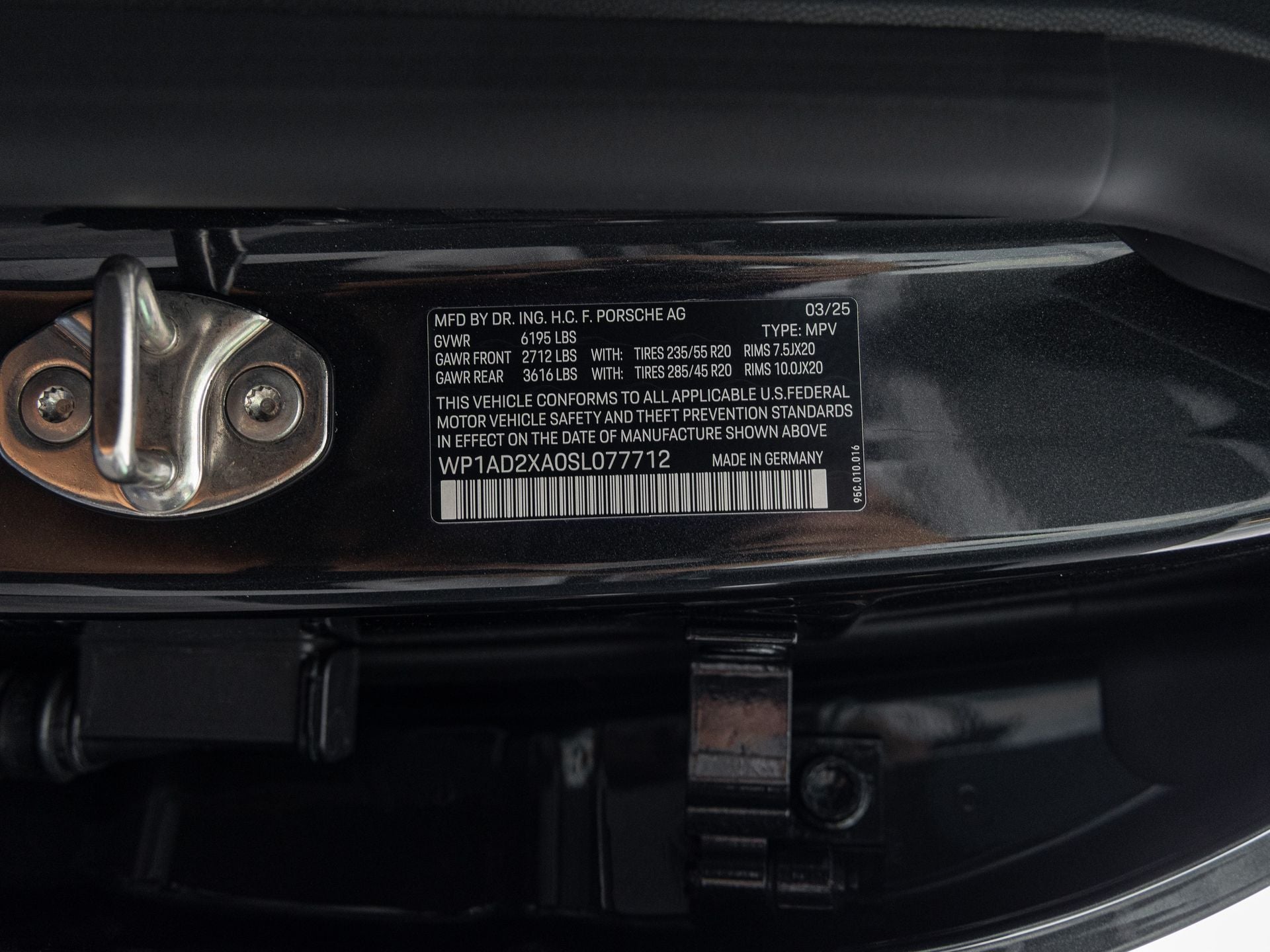 2025 Porsche Macan Macan Electric