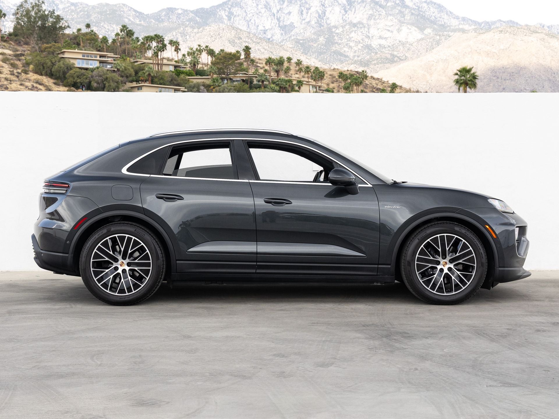 2025 Porsche Macan Macan Electric