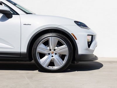 2026 Porsche Macan Electric