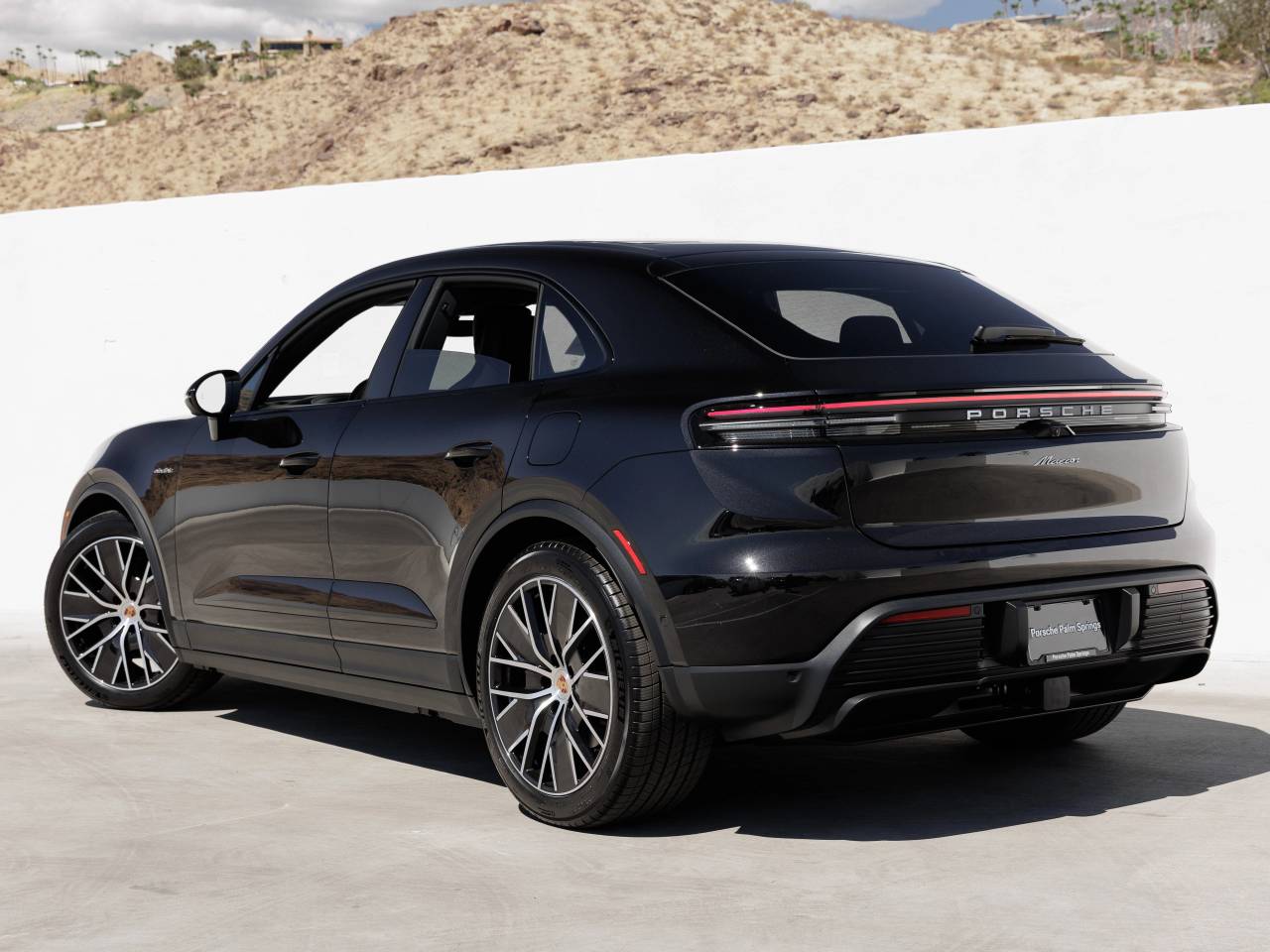 2026 Porsche Macan Macan Electric