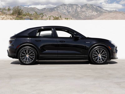 2026 Porsche Macan Macan Electric