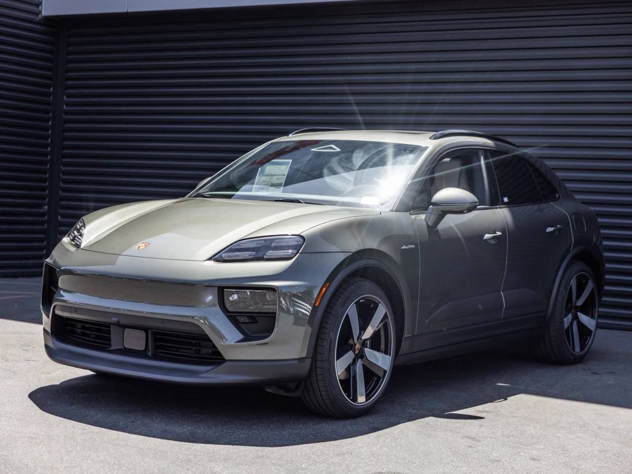 2026 Porsche Macan Macan Electric