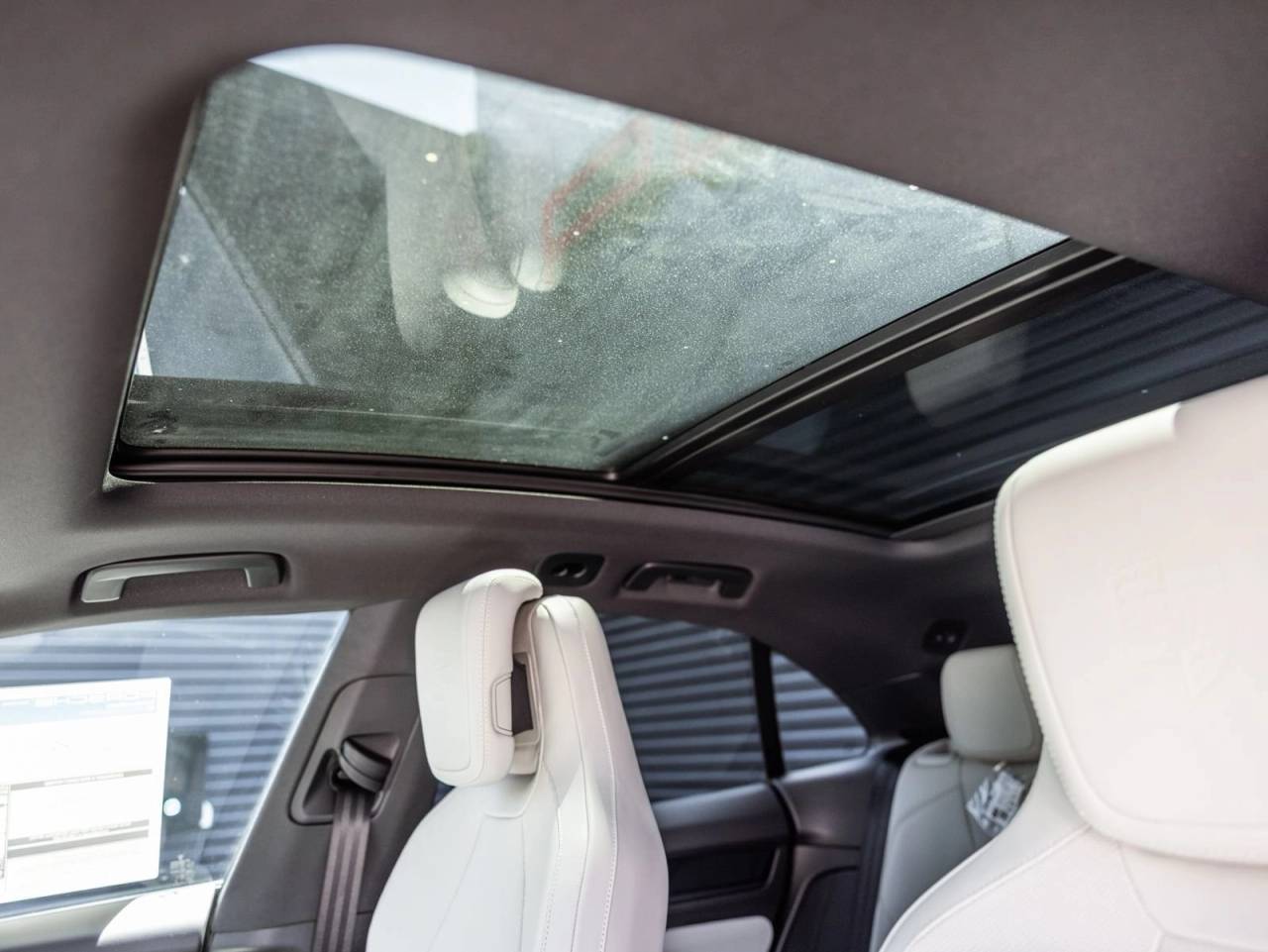 2026 Porsche Macan Macan Electric