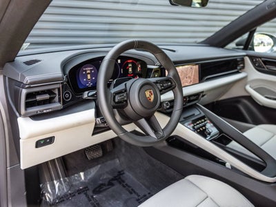 2026 Porsche Macan Macan Electric