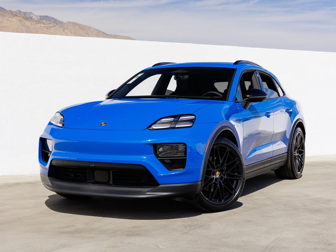 2026 Porsche Macan Electric — photo 1 of 42