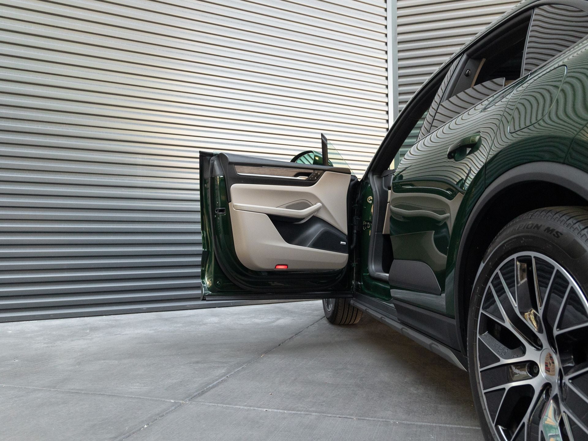 2025 Porsche Macan Macan Electric