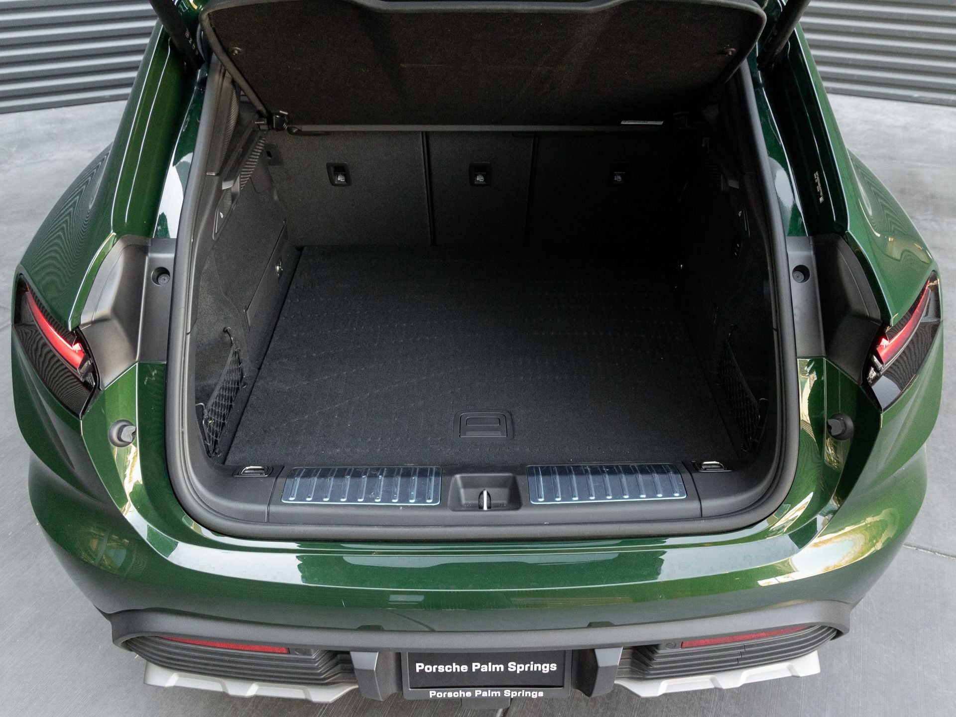 2025 Porsche Macan Macan Electric