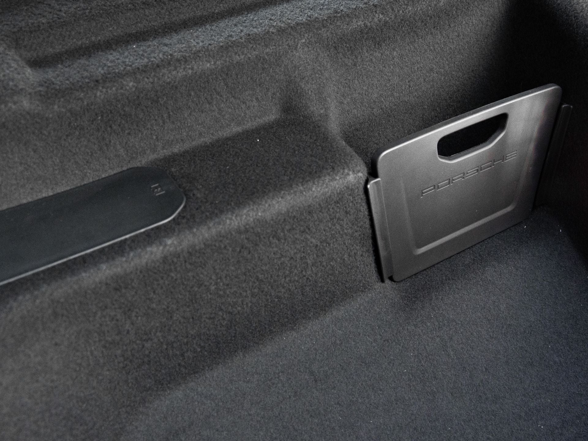 2025 Porsche Macan Macan Electric