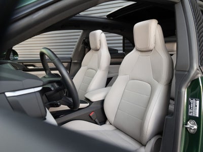 2025 Porsche Macan Macan Electric