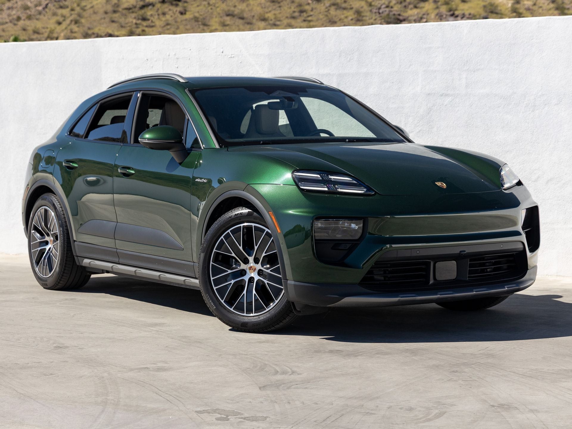 2025 Porsche Macan Macan Electric