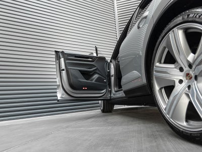 2026 Porsche Macan Electric