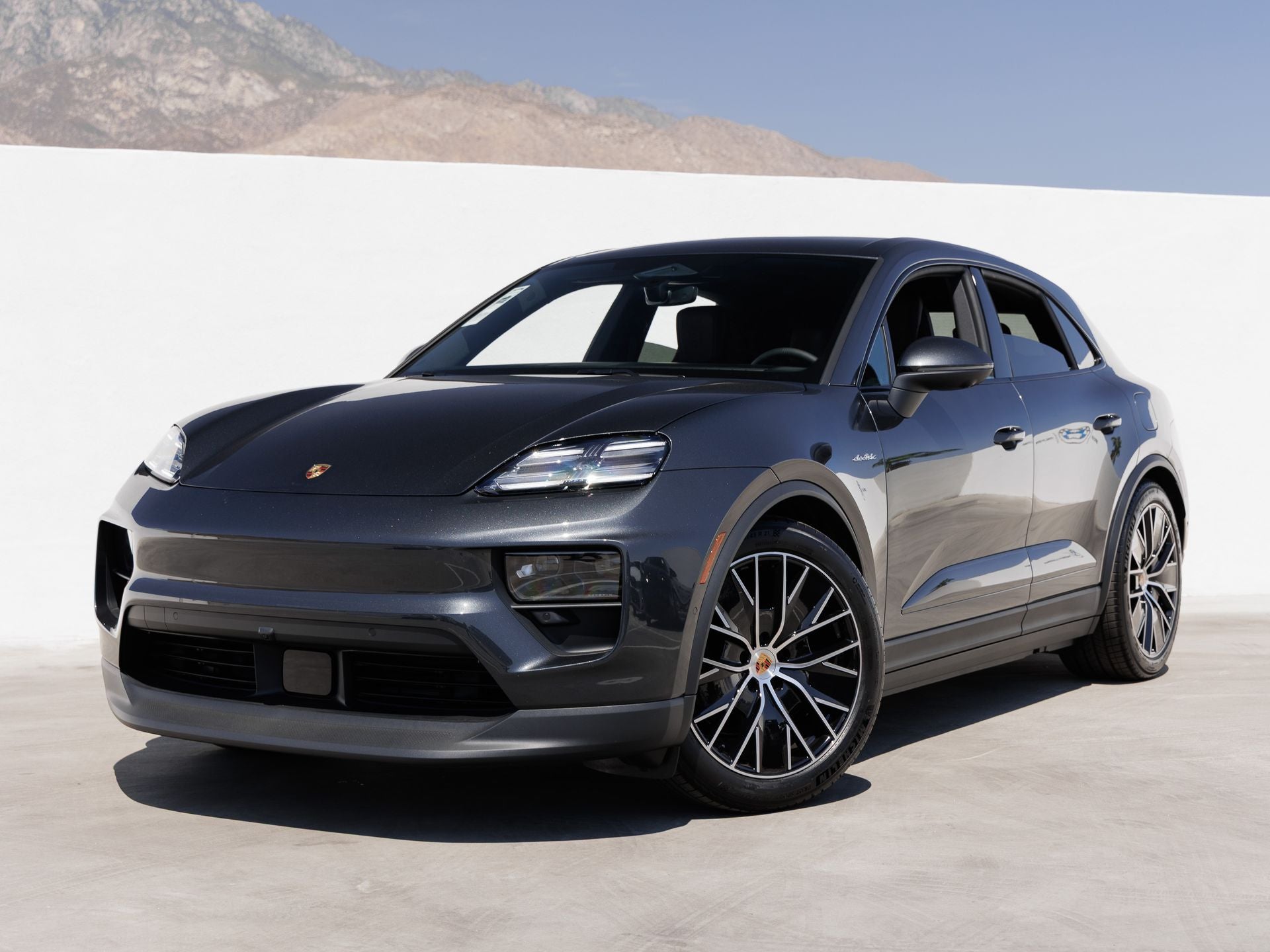 2026 Porsche Macan Macan Electric