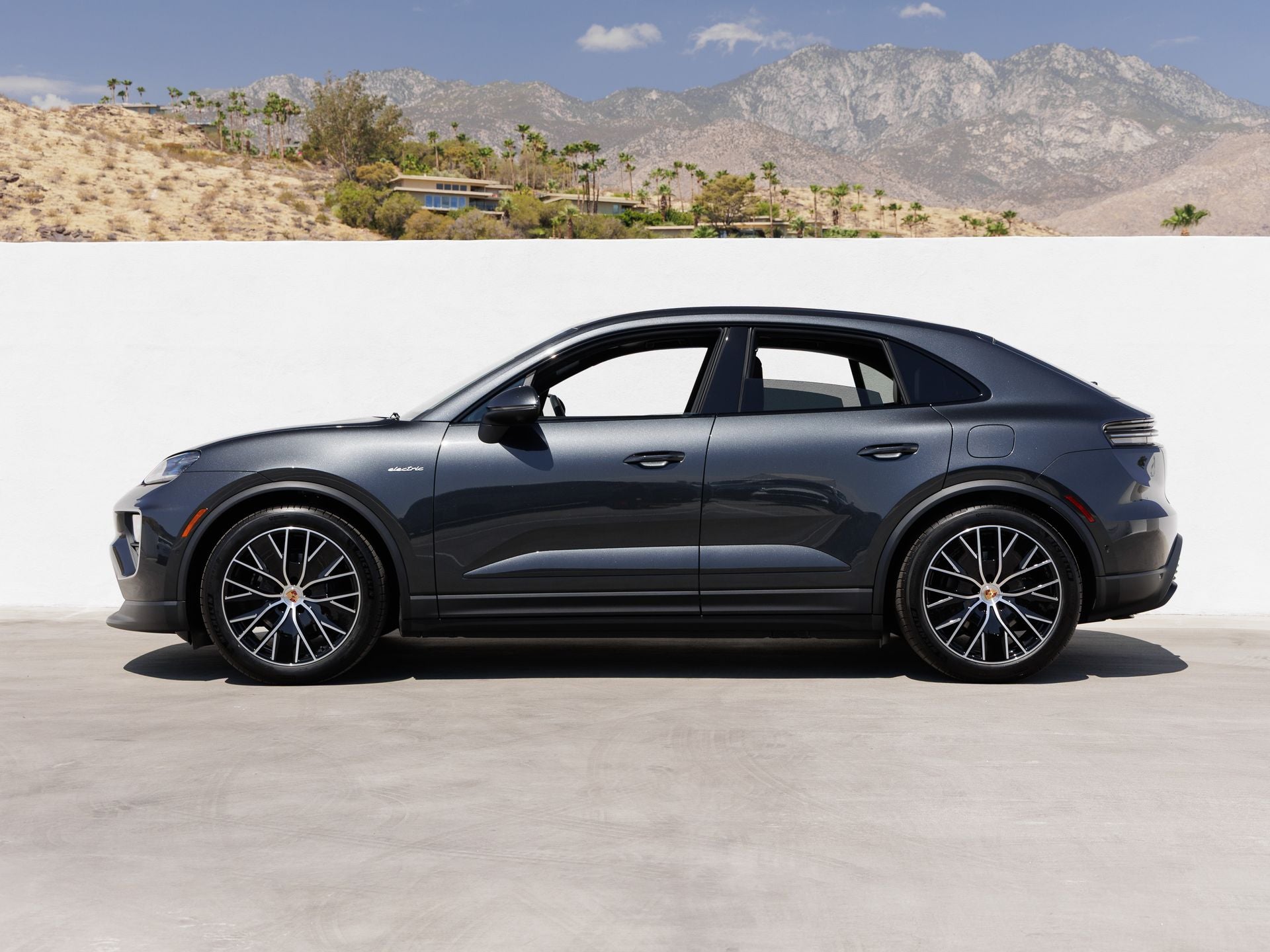 2026 Porsche Macan Macan Electric