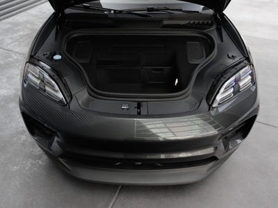 2026 Porsche Macan Macan Electric