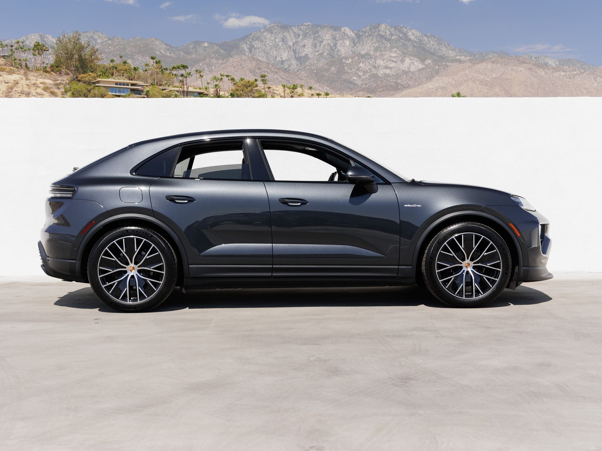 2026 Porsche Macan Macan Electric