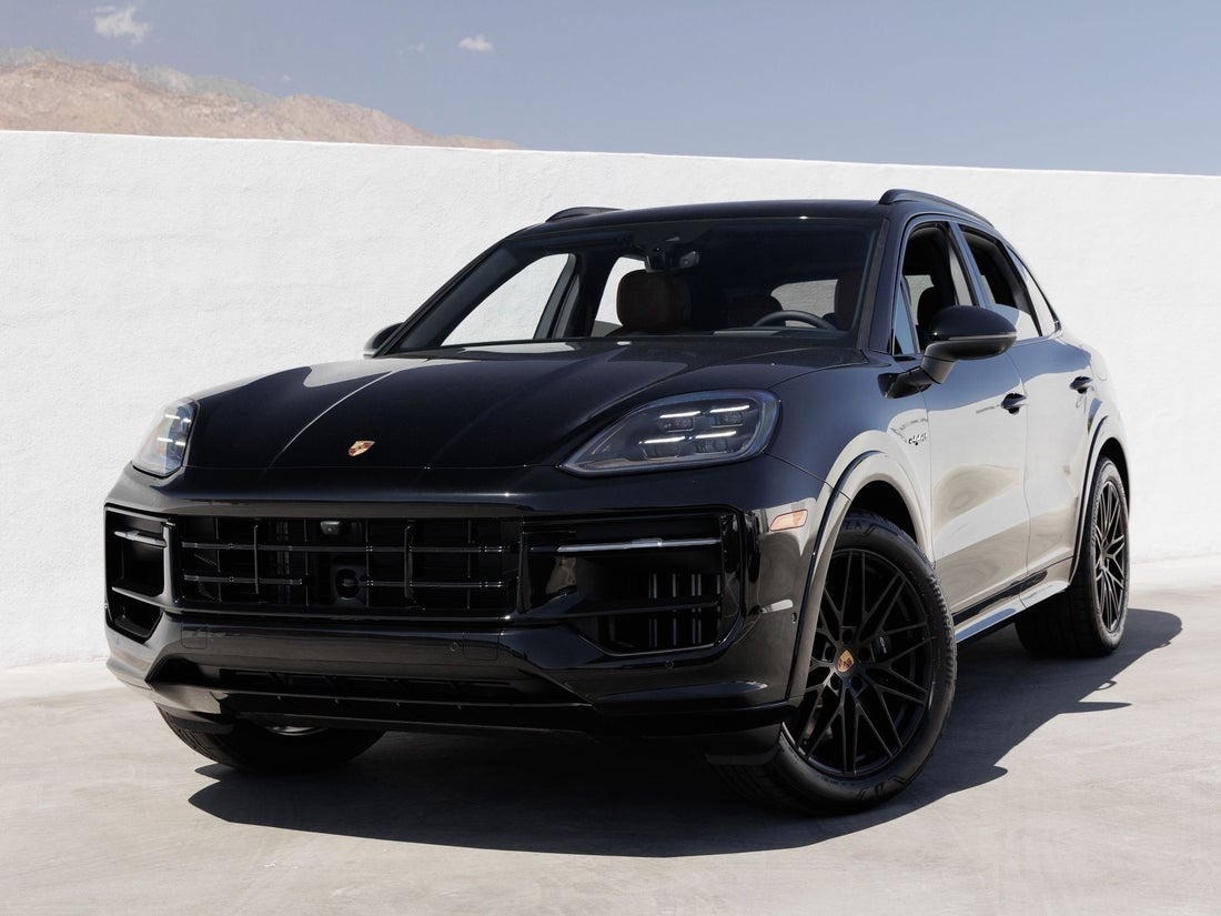 2026 Porsche Cayenne E-Hybrid — photo 1 of 47