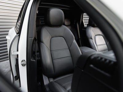 2023 Porsche Cayenne Cayenne E-Hybrid Platinum Edition (MY23)