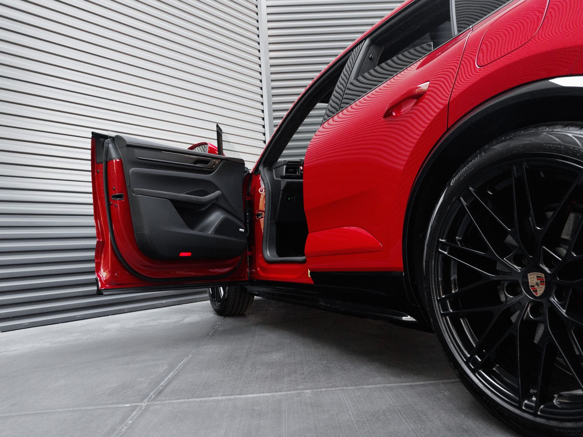 2026 Porsche Macan Macan GTS Electric