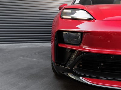 2026 Porsche Macan Macan GTS Electric