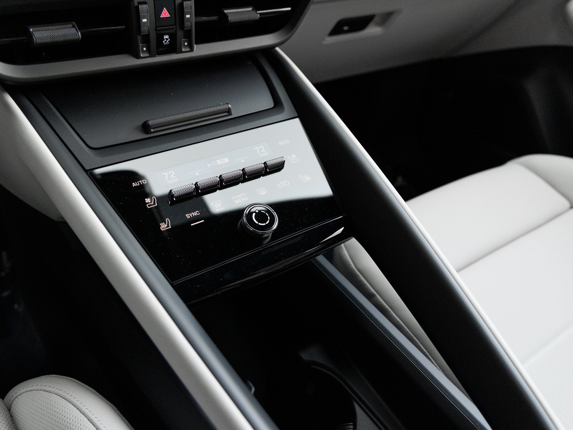 2026 Porsche Macan Macan GTS Electric