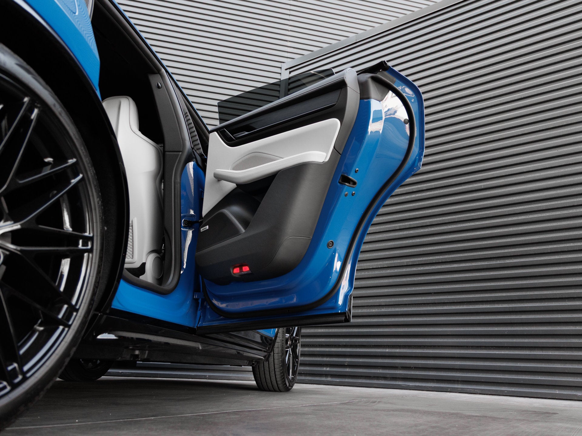 2026 Porsche Macan Macan GTS Electric