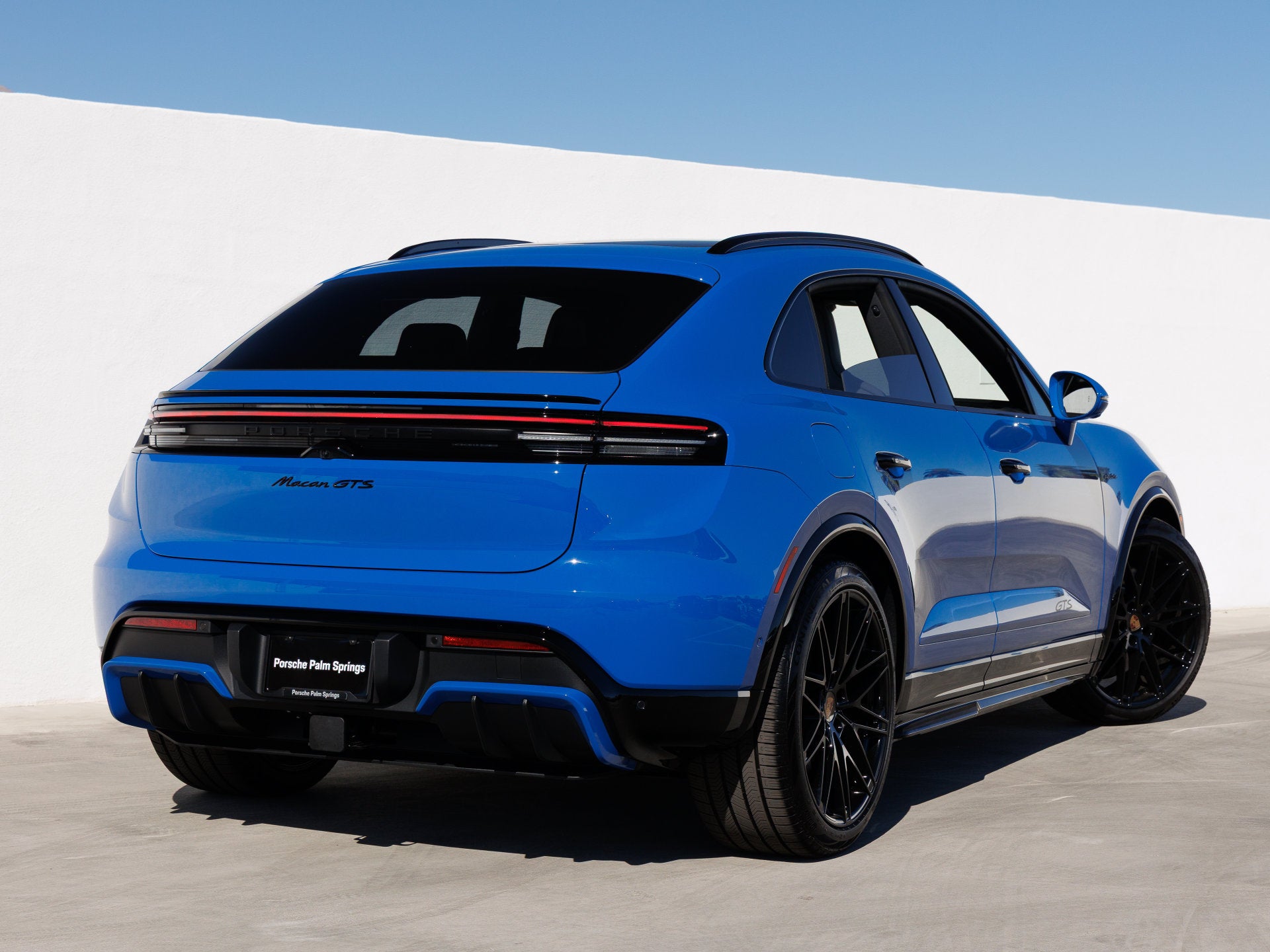 2026 Porsche Macan Macan GTS Electric