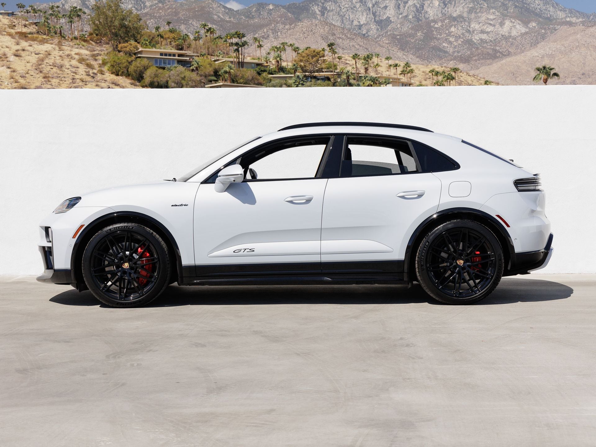 2026 Porsche Macan Macan GTS Electric