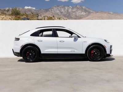 2026 Porsche Macan Macan GTS Electric