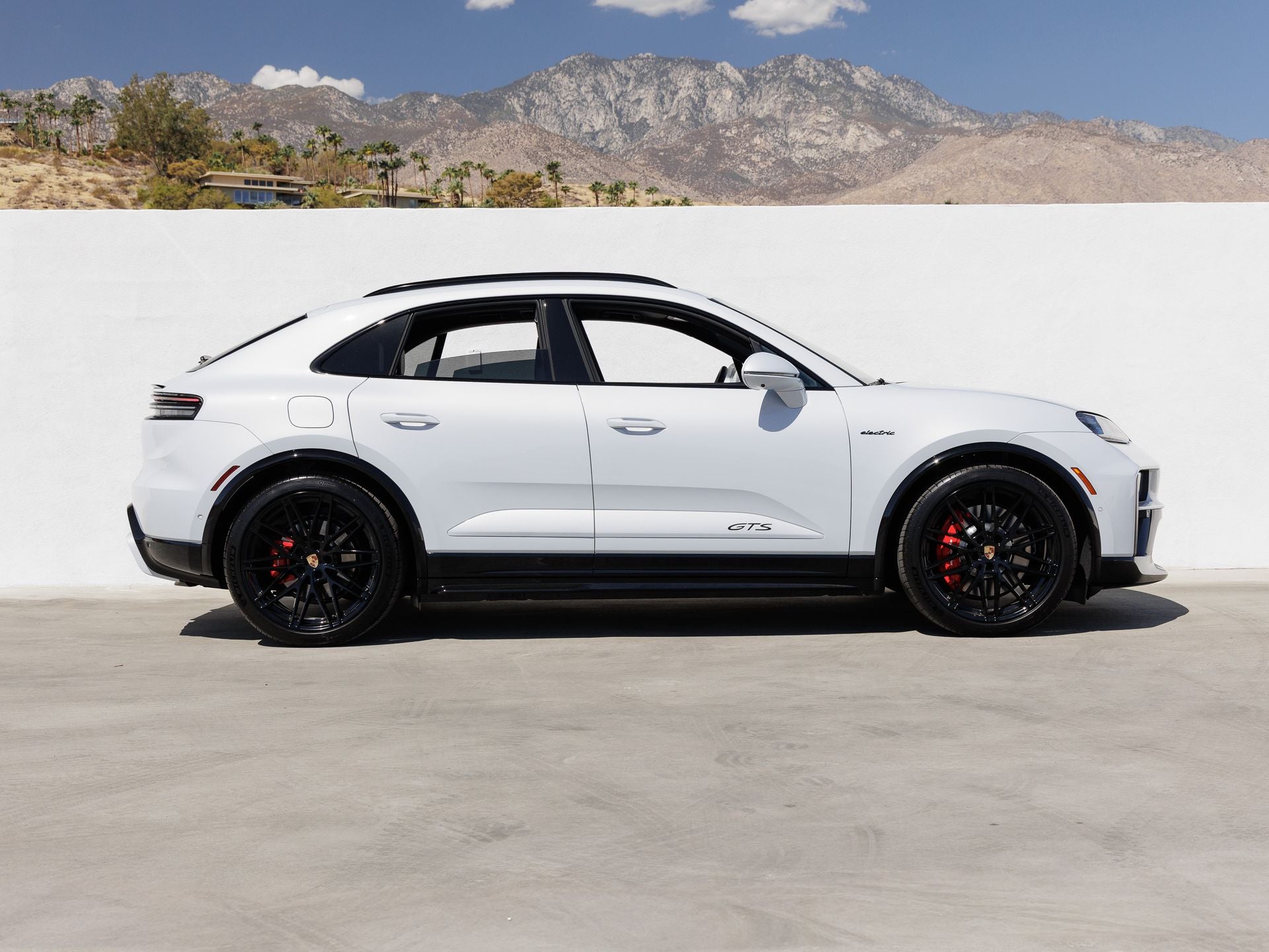 2026 Porsche Macan Macan GTS Electric