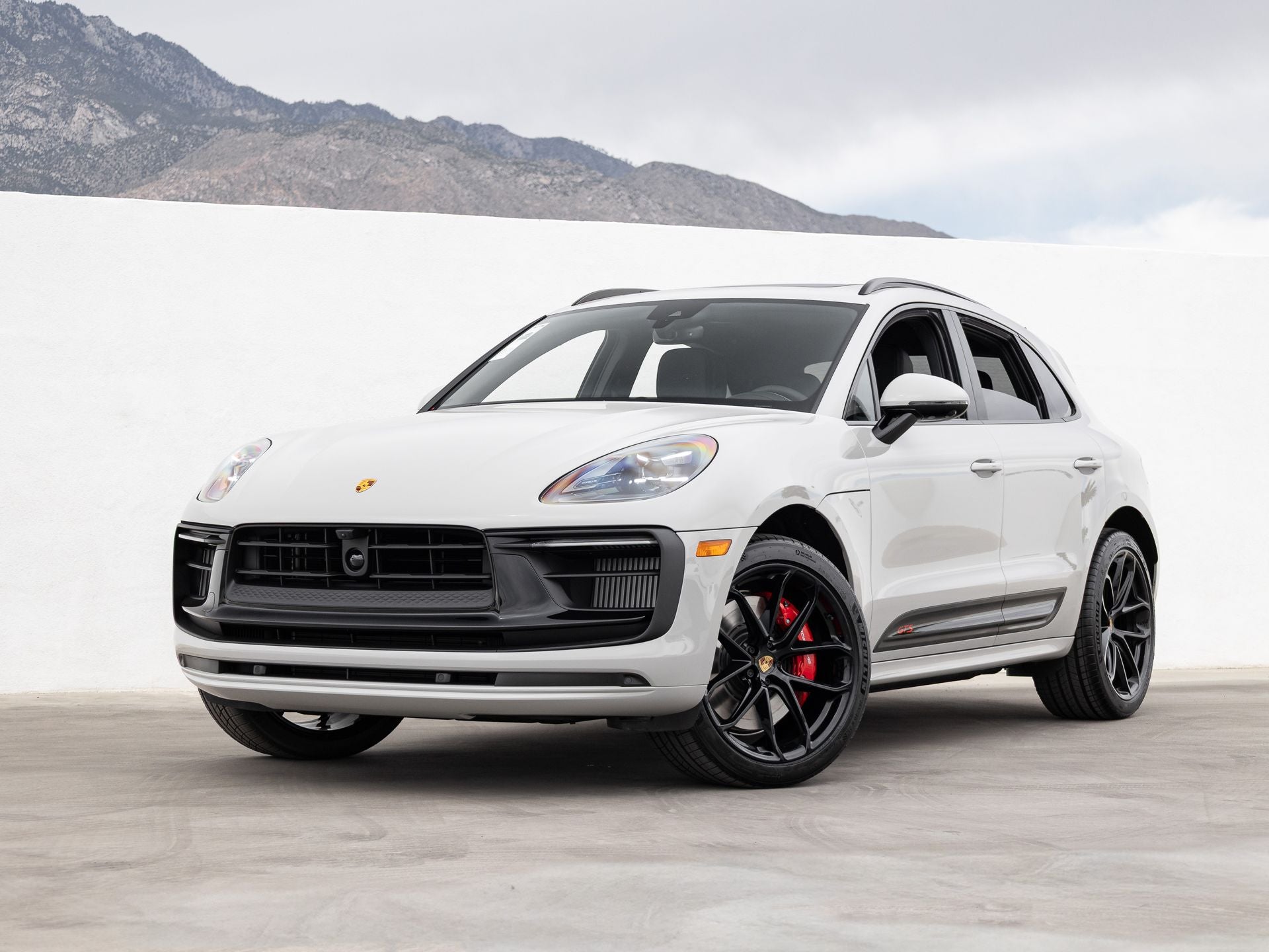 2026 Porsche Macan GTS