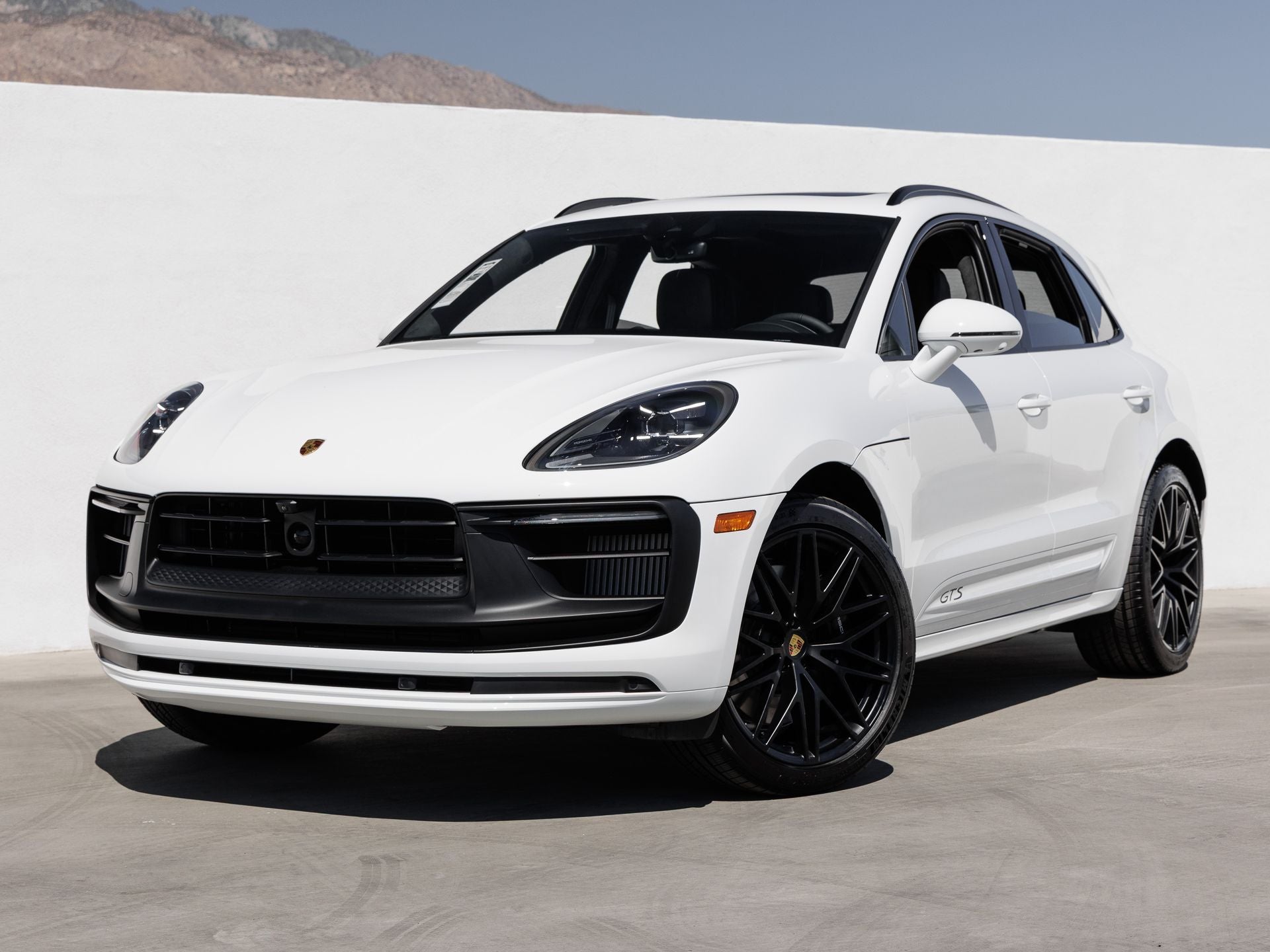 2026 Porsche Macan Macan GTS